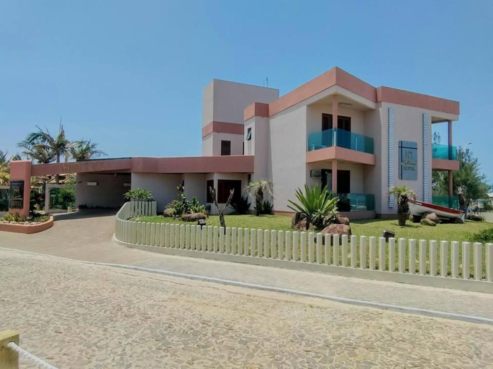 Hotel Bellatorres Exterior photo